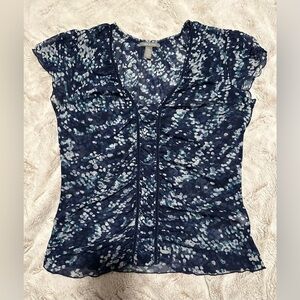 Apt. 9 Petite Blue and White Floral Patterned Blouse